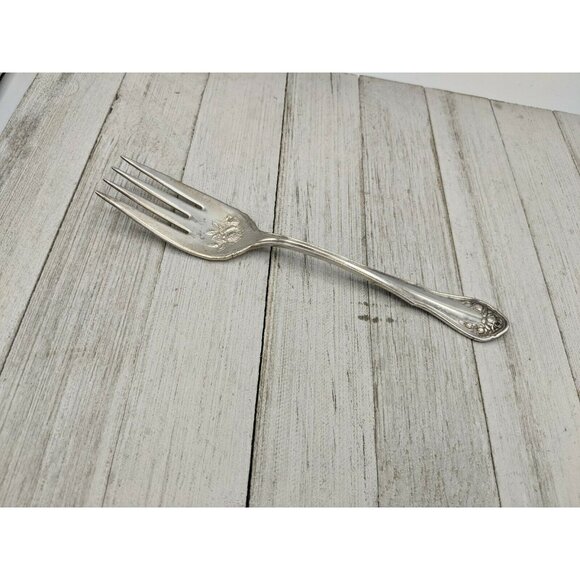 Oneida Community Reliance Plate Bridal Rose aka LA Rose Cold Meat Fork - Picture 1 of 7